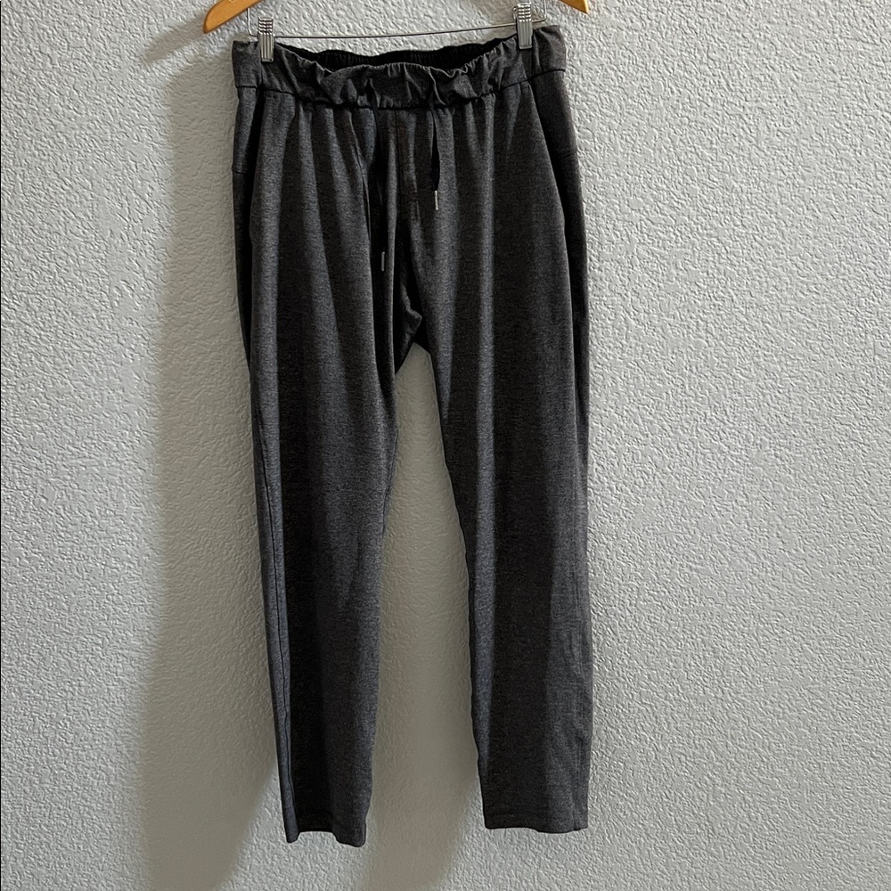 Lululemon On The Fly Pant 28" Heathered Gray Black Pull On Size 6 - Picture 3 of 9